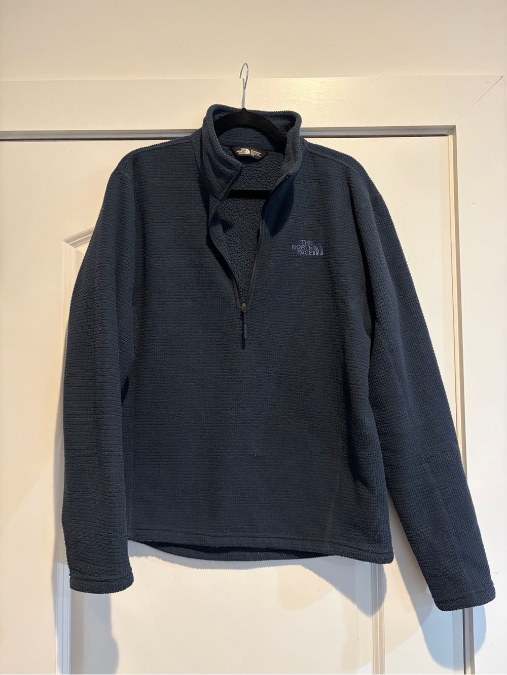 The North Face Men’s Navy Quarter-Zip Fleece Pullover